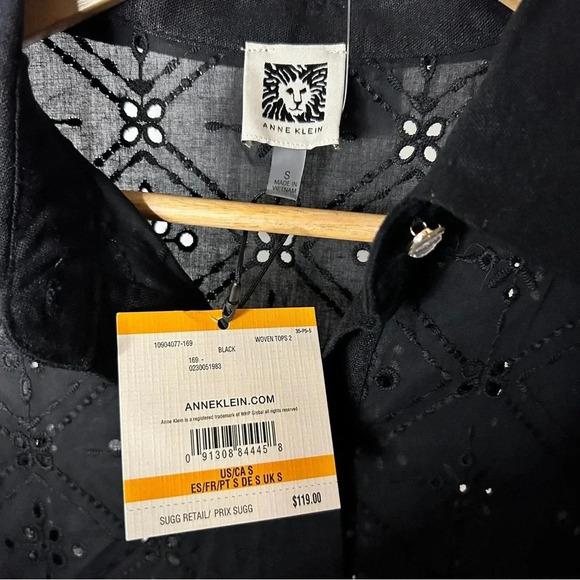 NWT - Anne Klein Black Embroidered Button-Up Top, Size S, New  $119 Retail - Picture 2 of 3